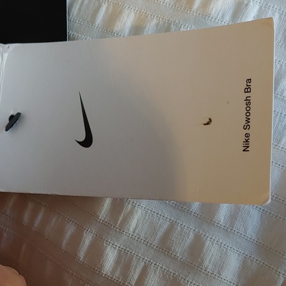 NWT Nike Swoosh Girls Youth Sports Top Medium - Picture 14 of 15